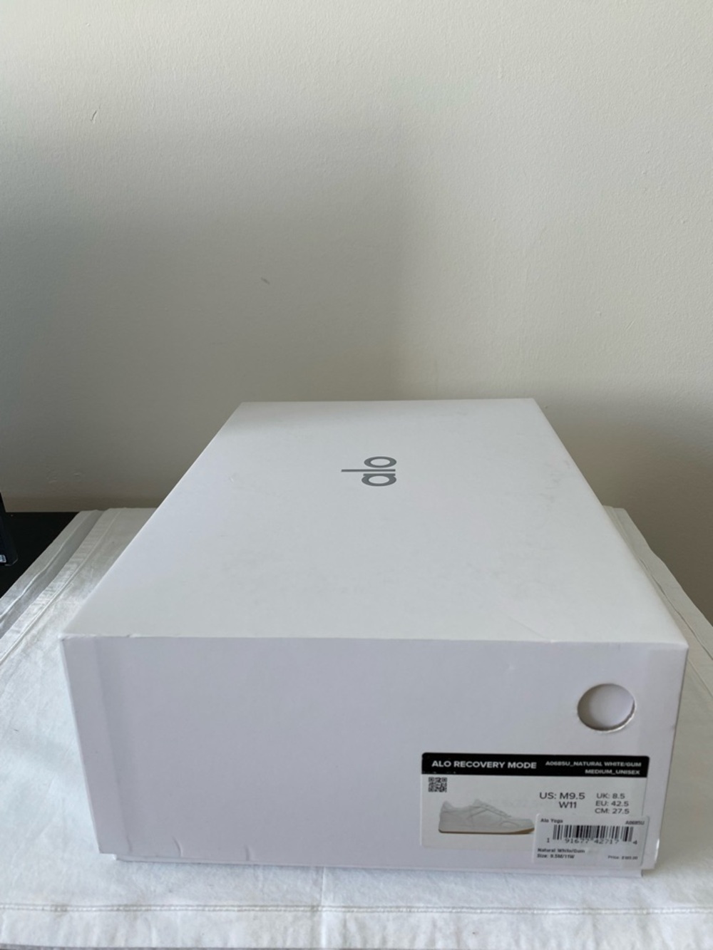 Alo recovery Mode Empty Shoe Box w/ shoe forms